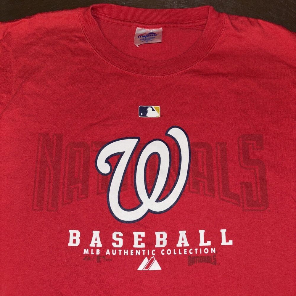 Y2K Majestic MLB Authentic Washington Nationals Size XL T-Shirt Red Graphic Tee